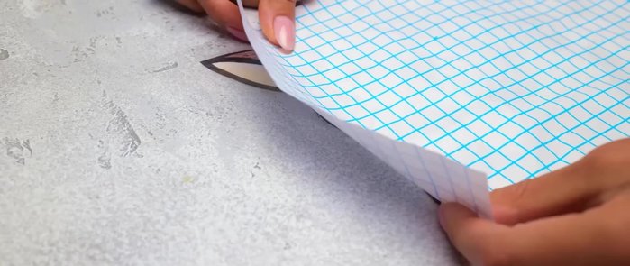 Proteger los bordes con una película protectora.