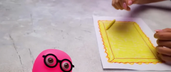 Fortalecer la cesta de papel con pegamento y/o película protectora.