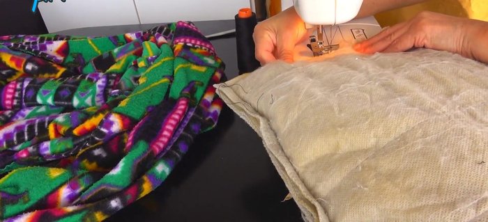 Completar el relleno de las mangas si es necesario.