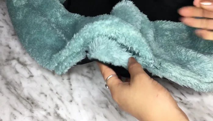 Finalizar: Cerrar la abertura y colocar la capa superior (si se usa una de dos capas).