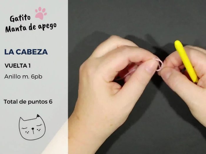 Tejer 6 puntos bajos dentro del anillo mágico (vuelta 1).