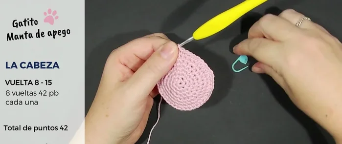 Vueltas 8-15: 42 puntos bajos en cada vuelta (parte central de la cabeza).