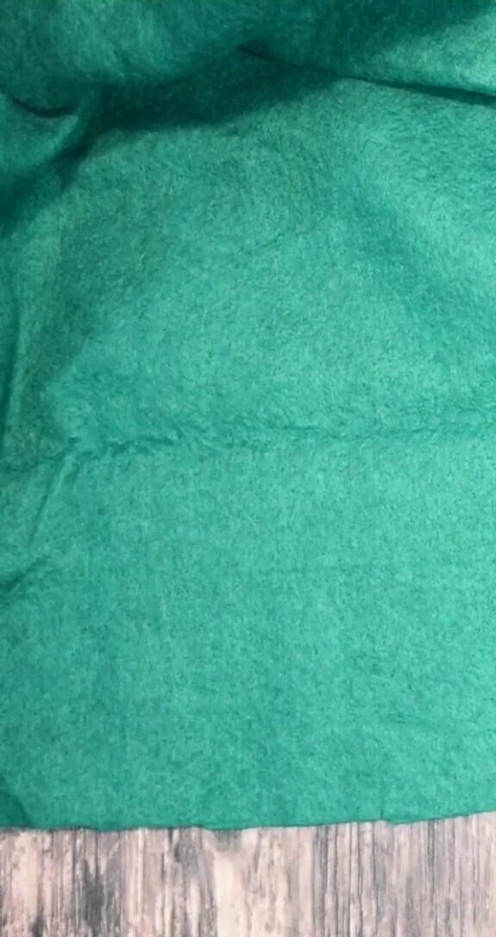 Pega con silicón frío para mantener la forma.