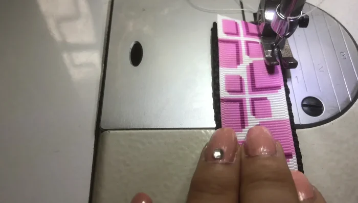 Repetir el paso 2 en el otro lado y corregir cualquier desnivel.