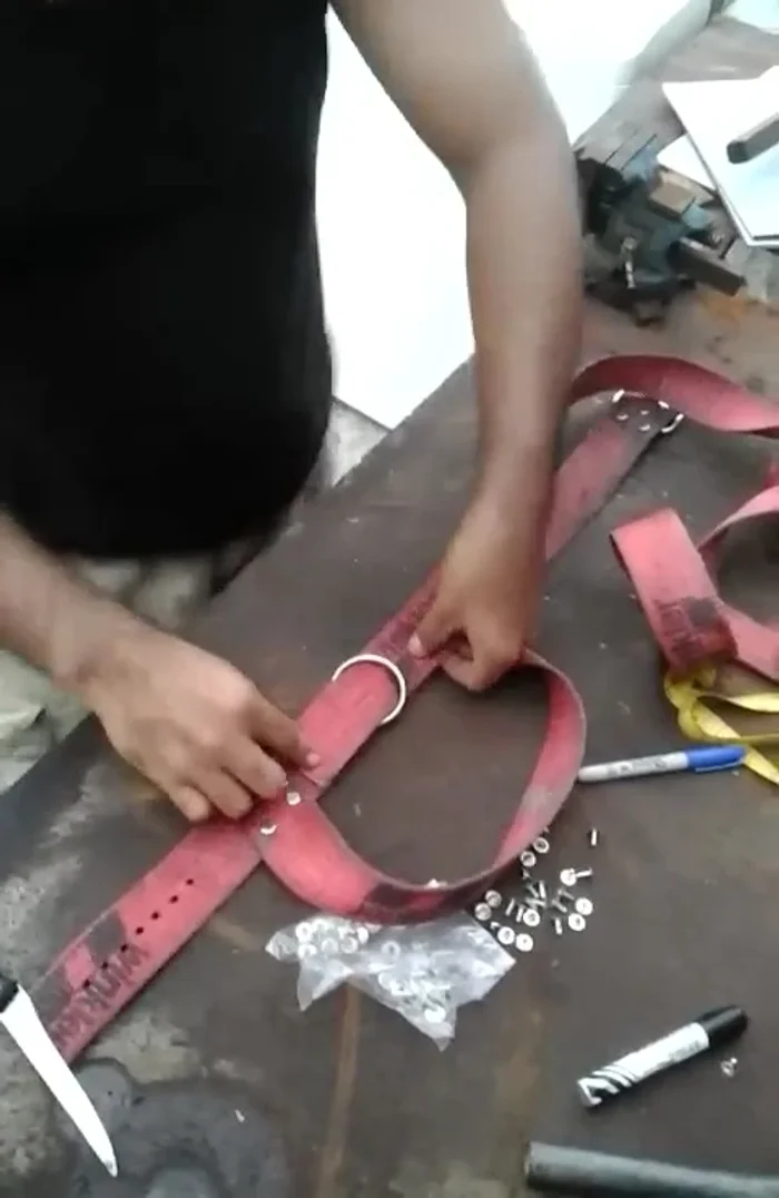 Añadir una abrazadera de golpe para mayor seguridad (opcional).