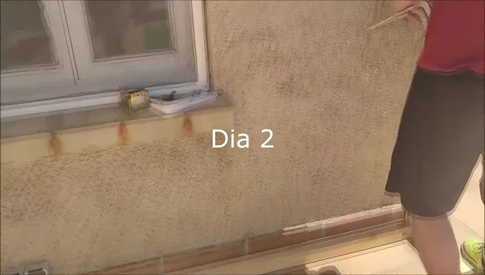 Instalación de estanterías con escuadras.