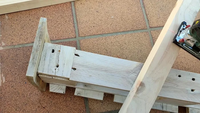 Creación de la estructura superior para mayor soporte.