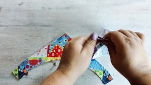 Tutorial Rápido: Cómo Hacer Paliacates para Mascotas con Broches