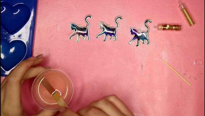 Secado: Dejar secar 24 horas.