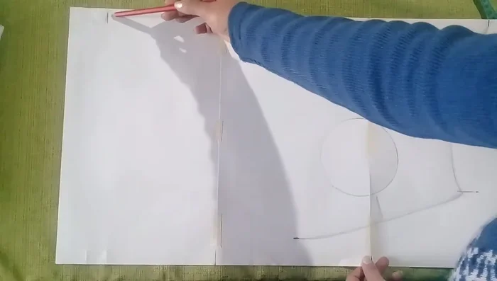 Une los puntos para completar el patrón.