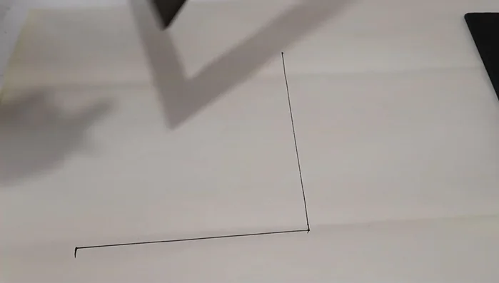 Confección de la capucha: Trazar y cortar la capucha. Unir las piezas de la capucha.