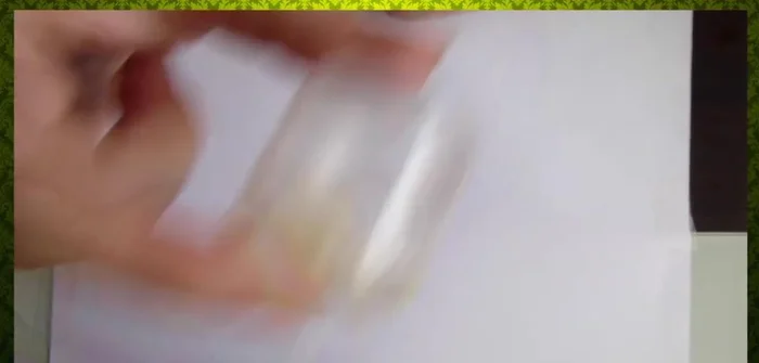 Fijar la forma de la pelota con más cinta adhesiva.