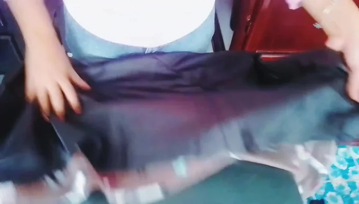 Coser alrededor de toda la tela, dejando un pequeño espacio abierto.