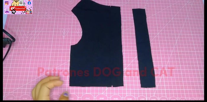 Identificar el derecho y el revés de la tela.