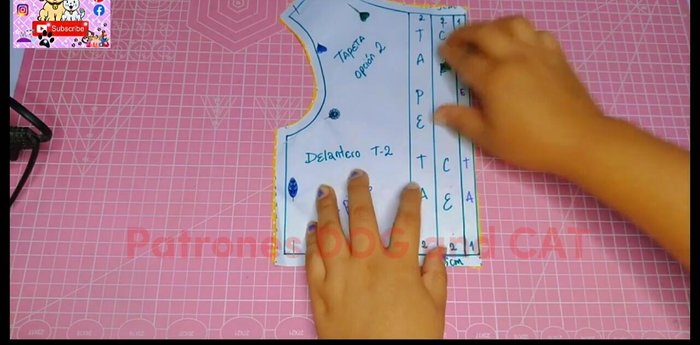 Para la segunda opción de tapeta, marcar los piquetes en los puntos de cruce y vuelta del molde.