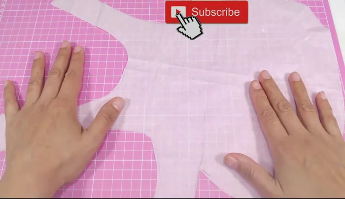 Recortar el patrón. Descargar el patrón del Instagram de Camila Curiosidad.