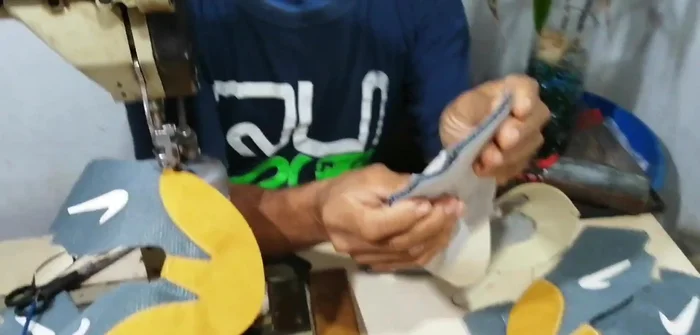 Cerrar el corte: Se cierra el corte de la parte delantera dejando un margen de 3-5 milímetros.