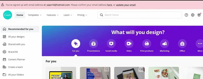 Imprimir la plantilla con el nombre y los elementos decorativos.