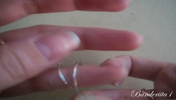 Corta el exceso de alambre.