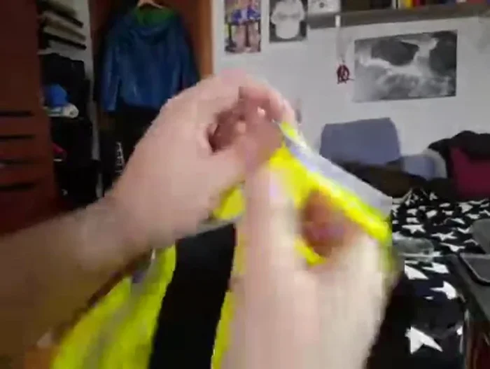 Funcionalidad del chaleco reflectante para mascotas: Elástico y velcro regulables para un ajuste perfecto y evitar que se suelte. Mejora la visibilidad de la mascota, especialmente por la noche.